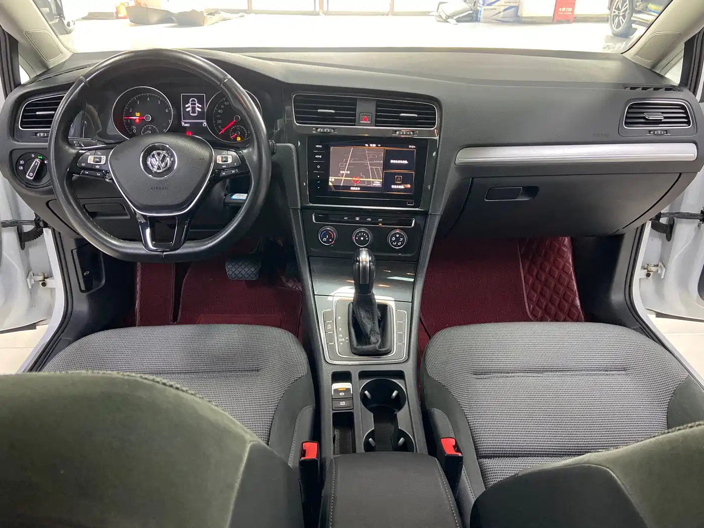 Volkswagen Golf 2020 280TSI DSG Comfort фото 10
