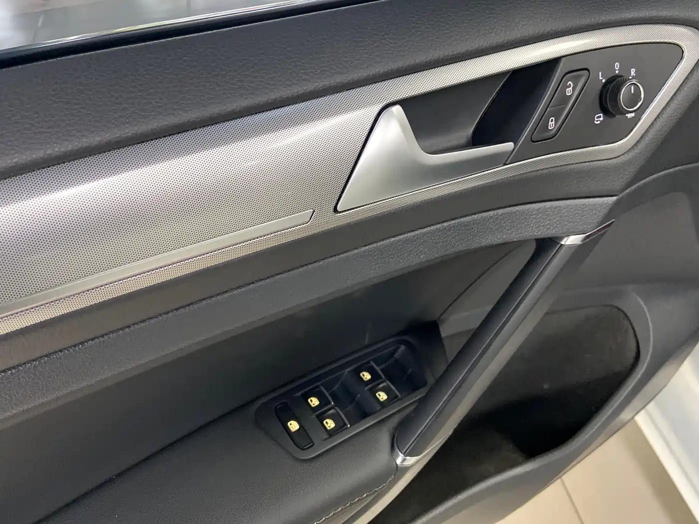 Volkswagen Golf 2020 280TSI DSG Comfort фото 14