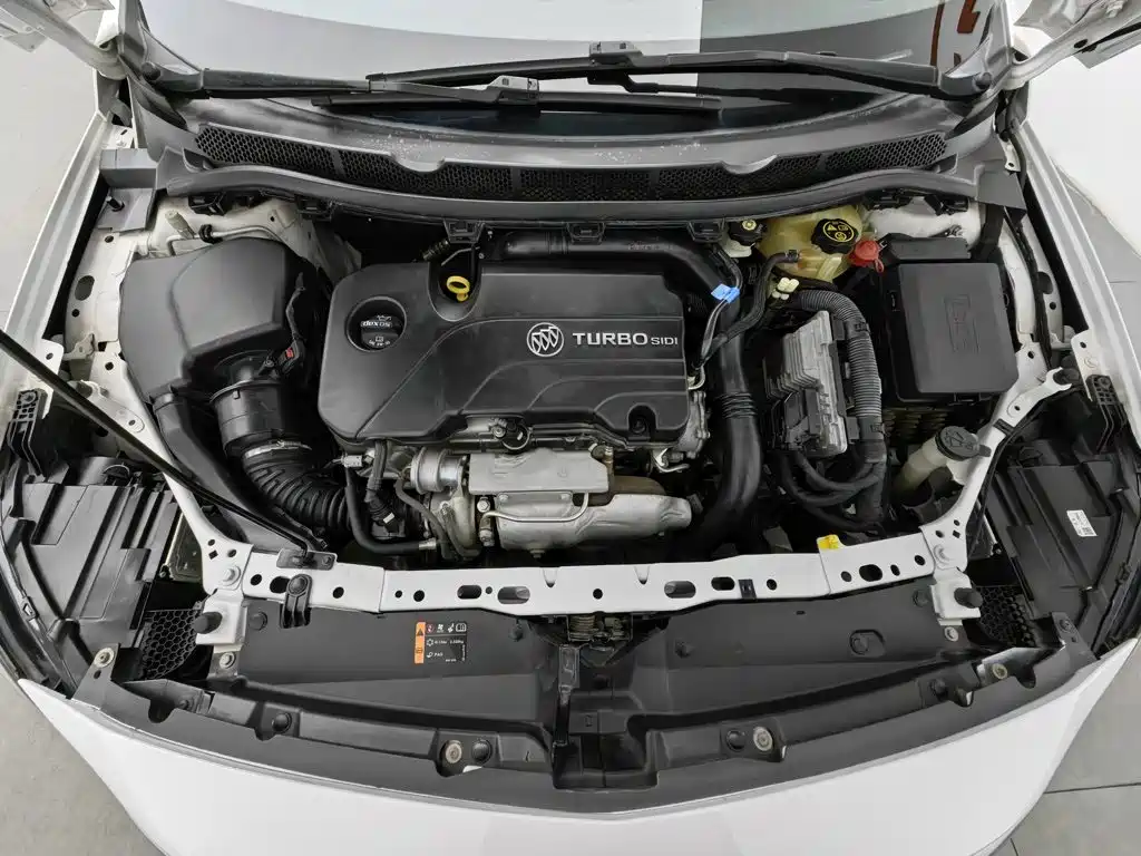 Photo 6 - Buick Verano