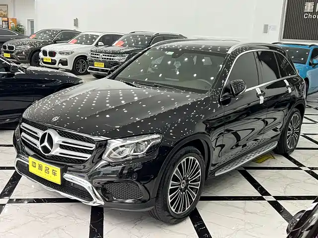 MERCEDES-BENZ GLC