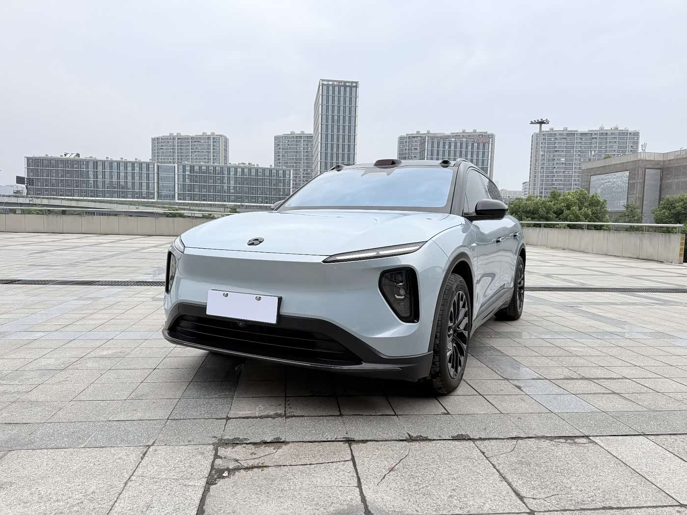 NIO ES6