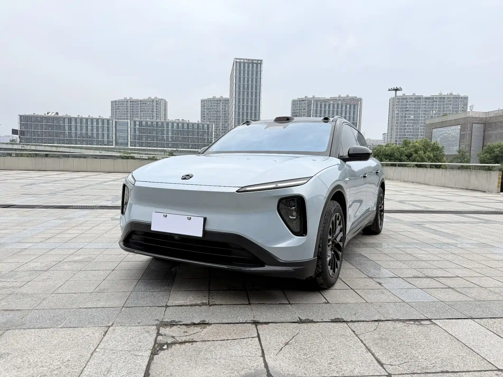 Фото 1 - NIO ES6