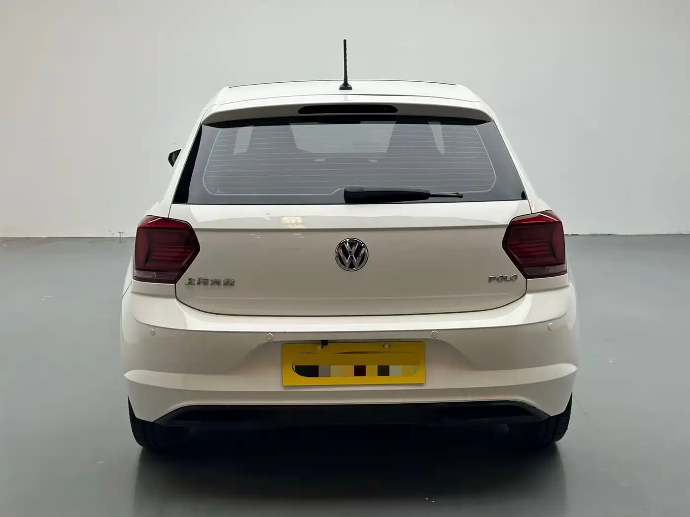 Volkswagen Polo 2019 Plus 1.5L Automatic Panorama Enjoyment Edition фото 8