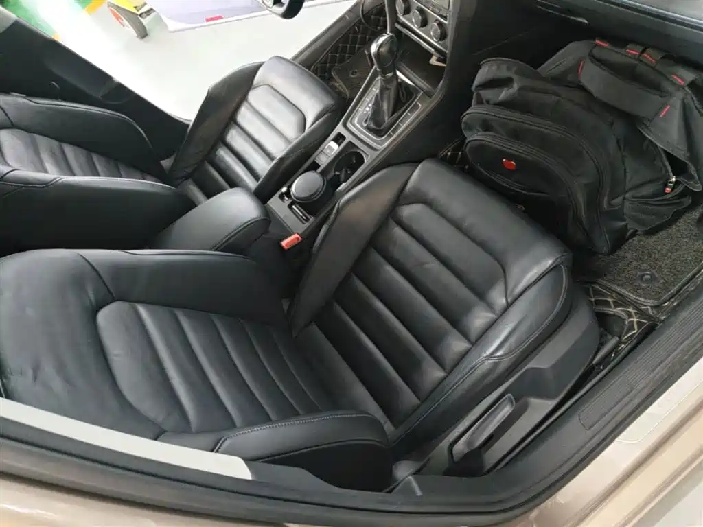 Volkswagen Golf 2016 230TSI Automatic Luxury фото 25