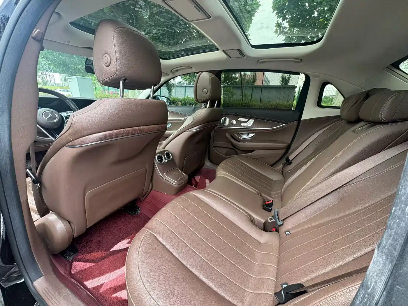 Mercedes-Benz E-Class 2023 E 300 L Luxury фото 4