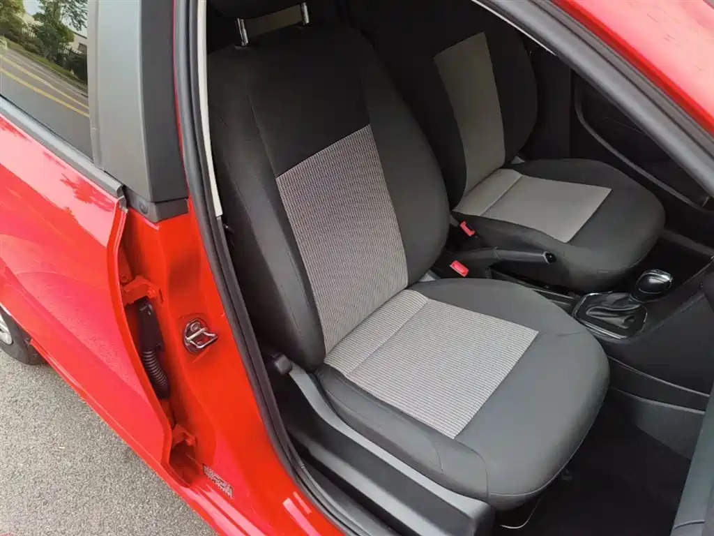 Volkswagen Polo 2018 1.5L Auto Safe Drive фото 25