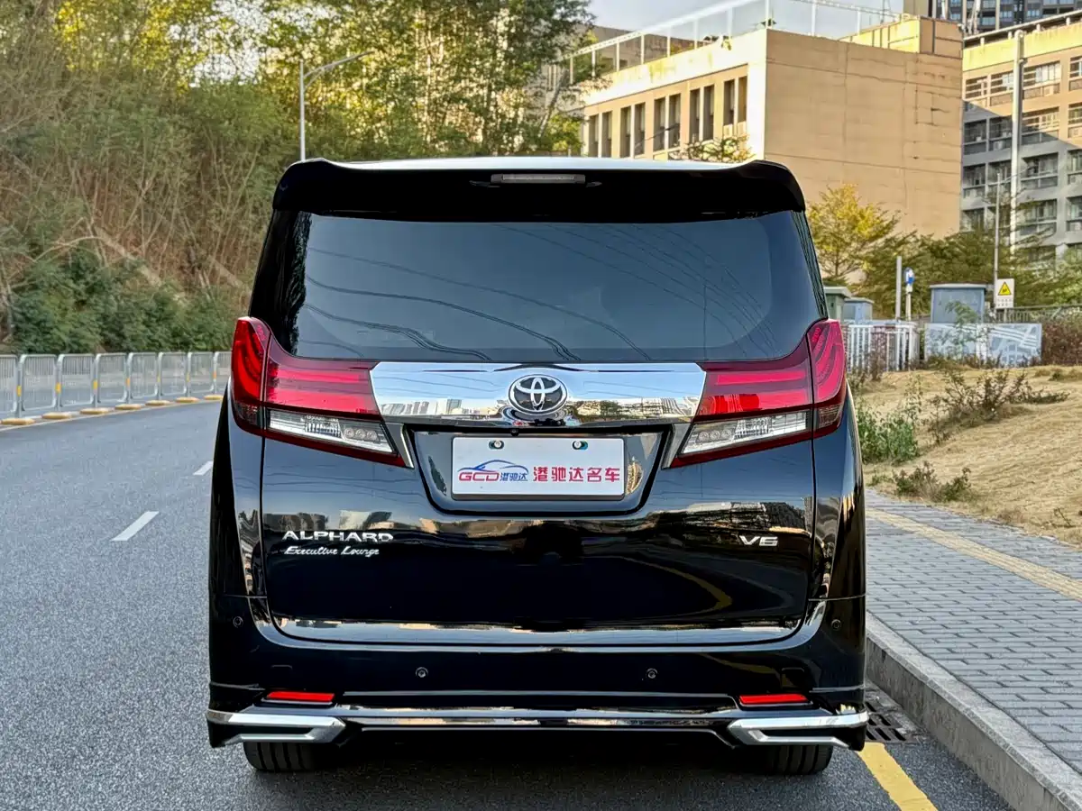 Toyota Alphard 2015 3.5L Luxury Edition фото 5