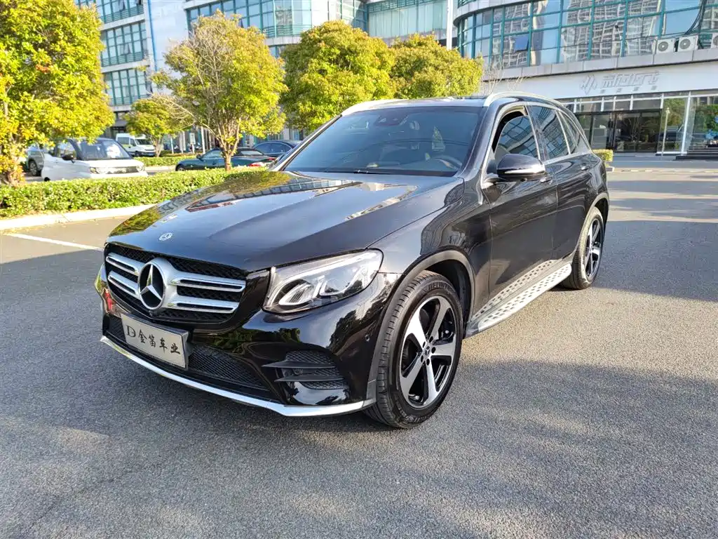 Mercedes-Benz GLC 2018 GLC 260 4MATIC Luxury
