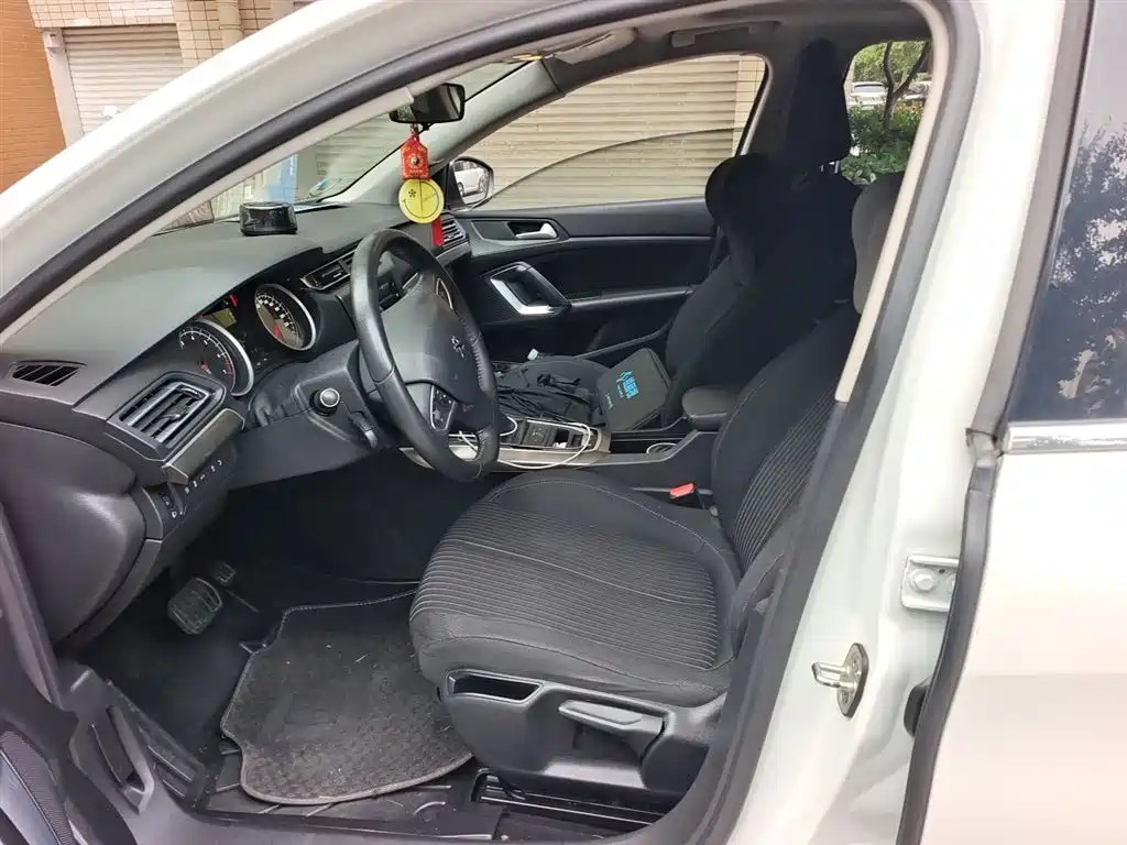 Peugeot 408 2018 Facelift 350THP Automatic Luxury фото 11
