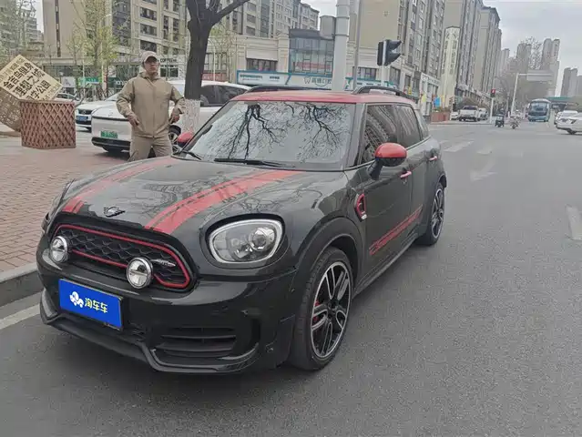 MINI JCW COUNTRYMAN