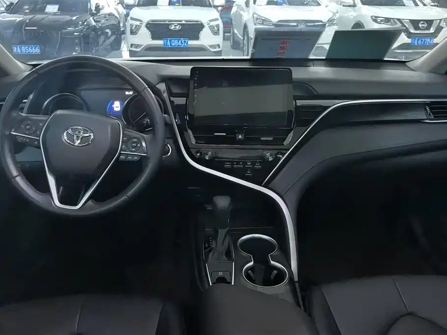 Toyota Camry 2021 2.0G Luxury Edition фото 12
