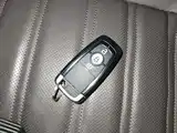 Фото 9 - Ford Edge