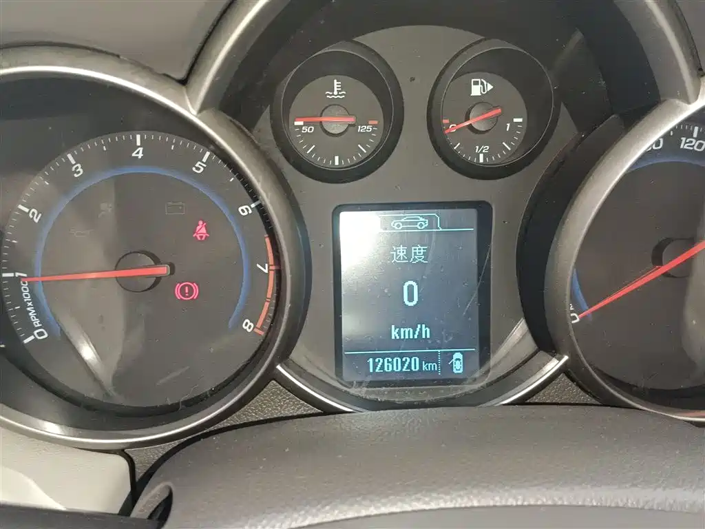 Chevrolet Cruze 2015 1.5L Classic SL MT фото 5