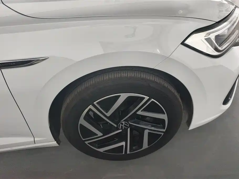 Volkswagen Sagitar 2025 300TSI DSG Surpass Edition фото 6