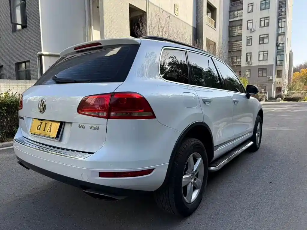 Фото 6 - Volkswagen Touareg