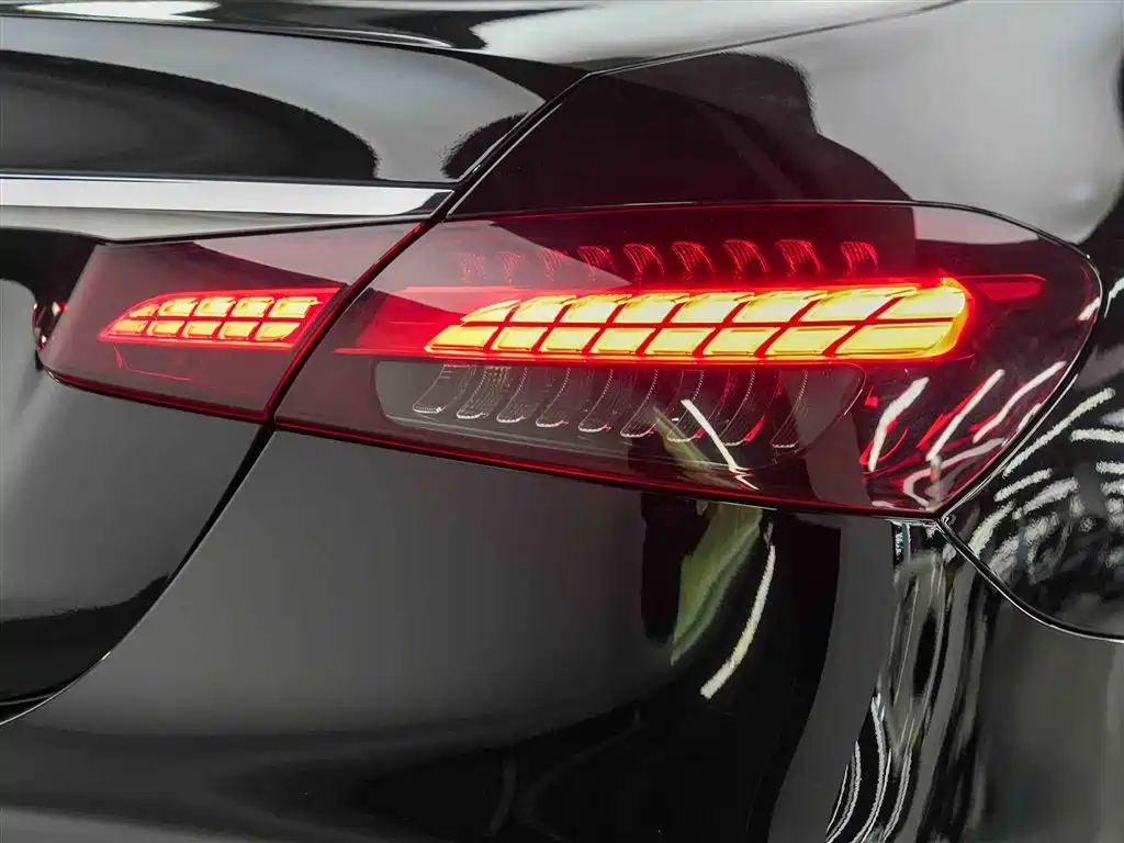 Mercedes-Benz E-Class 2023 Facelift E 300 L Luxury фото 13
