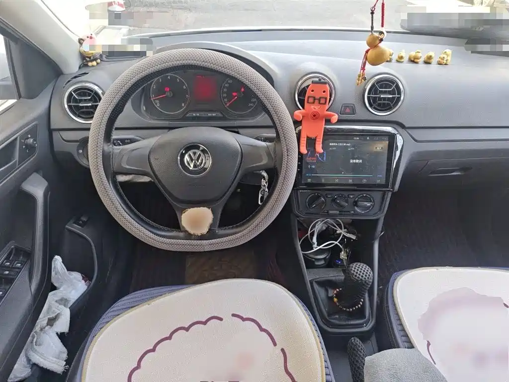 Volkswagen Jetta 2019 Dream Edition 1.4L Manual Fashion фото 7