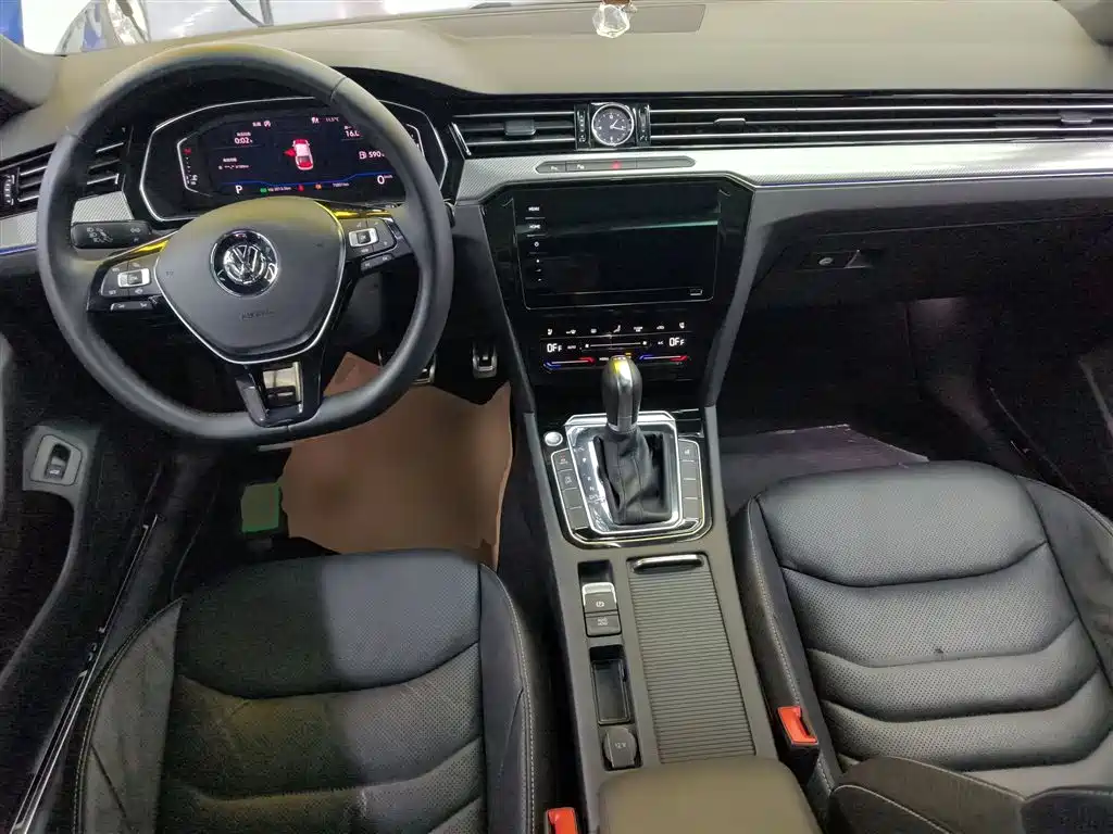 Volkswagen FAW-Volkswagen CC 2020 330TSI Glamour Version China VI фото 10