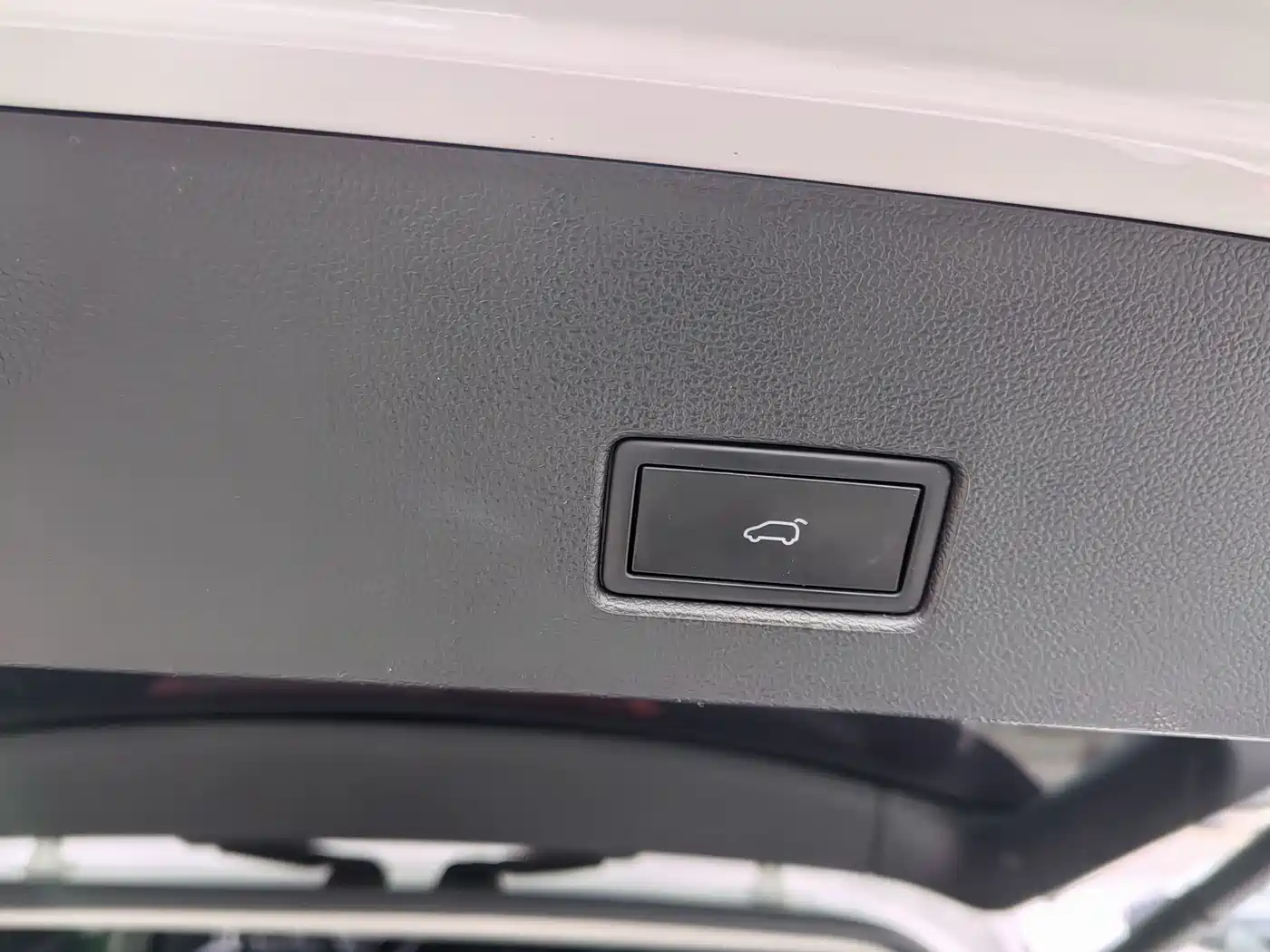 VOLKSWAGEN T ROC EXPLORING SONGS