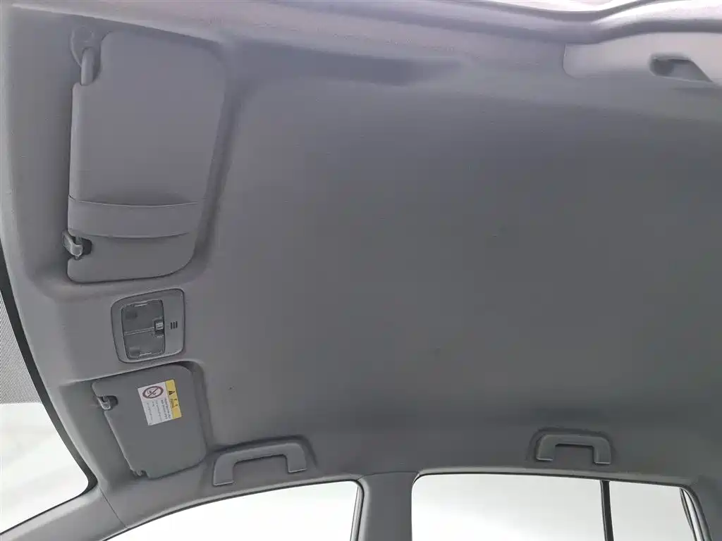 Toyota YARiS L Zhi Xuan 2016 Facelift 1.3E Manual Charming Edition фото 14