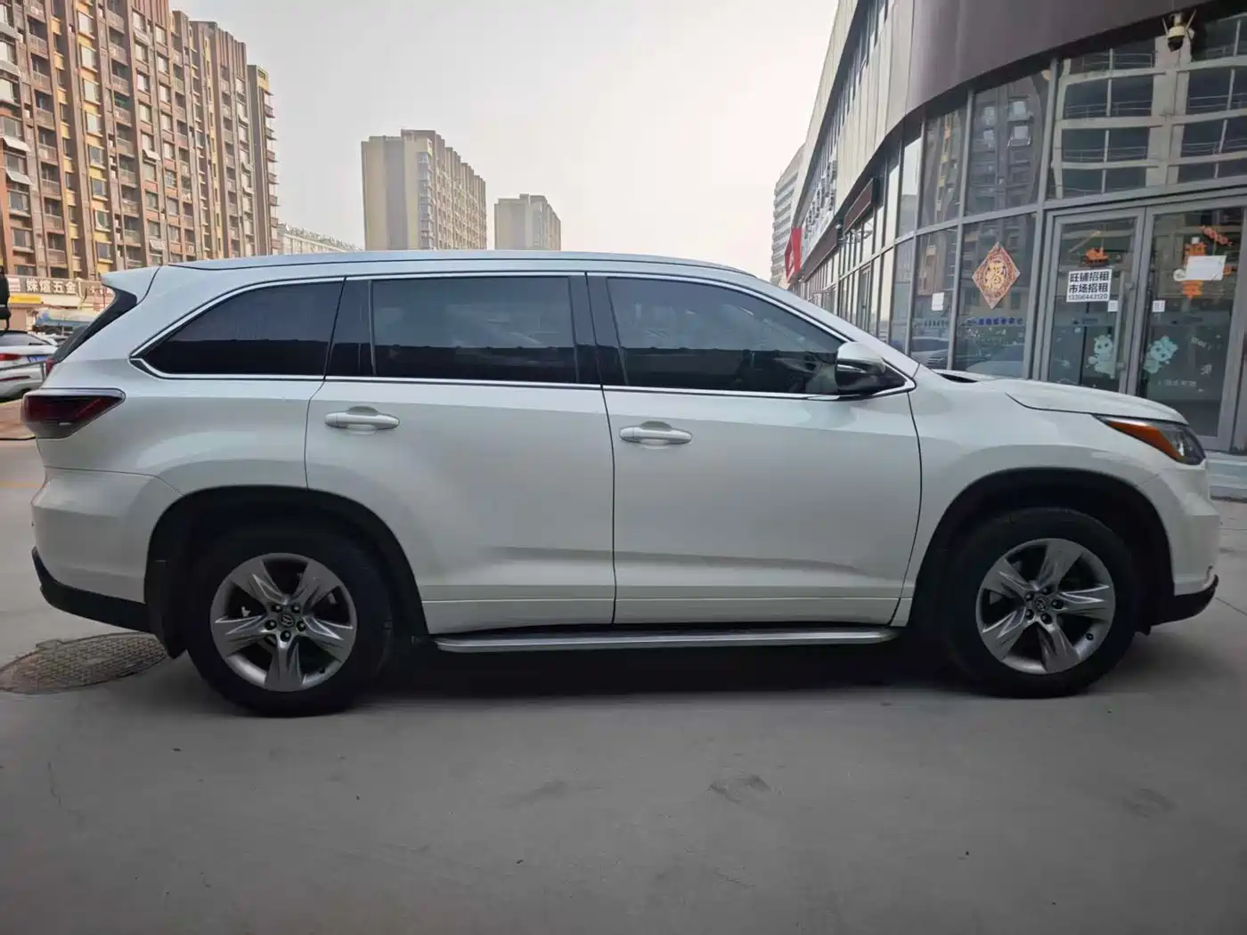Toyota Highlander 2015 2.0T FWD Luxury Edition 7-seater фото 6