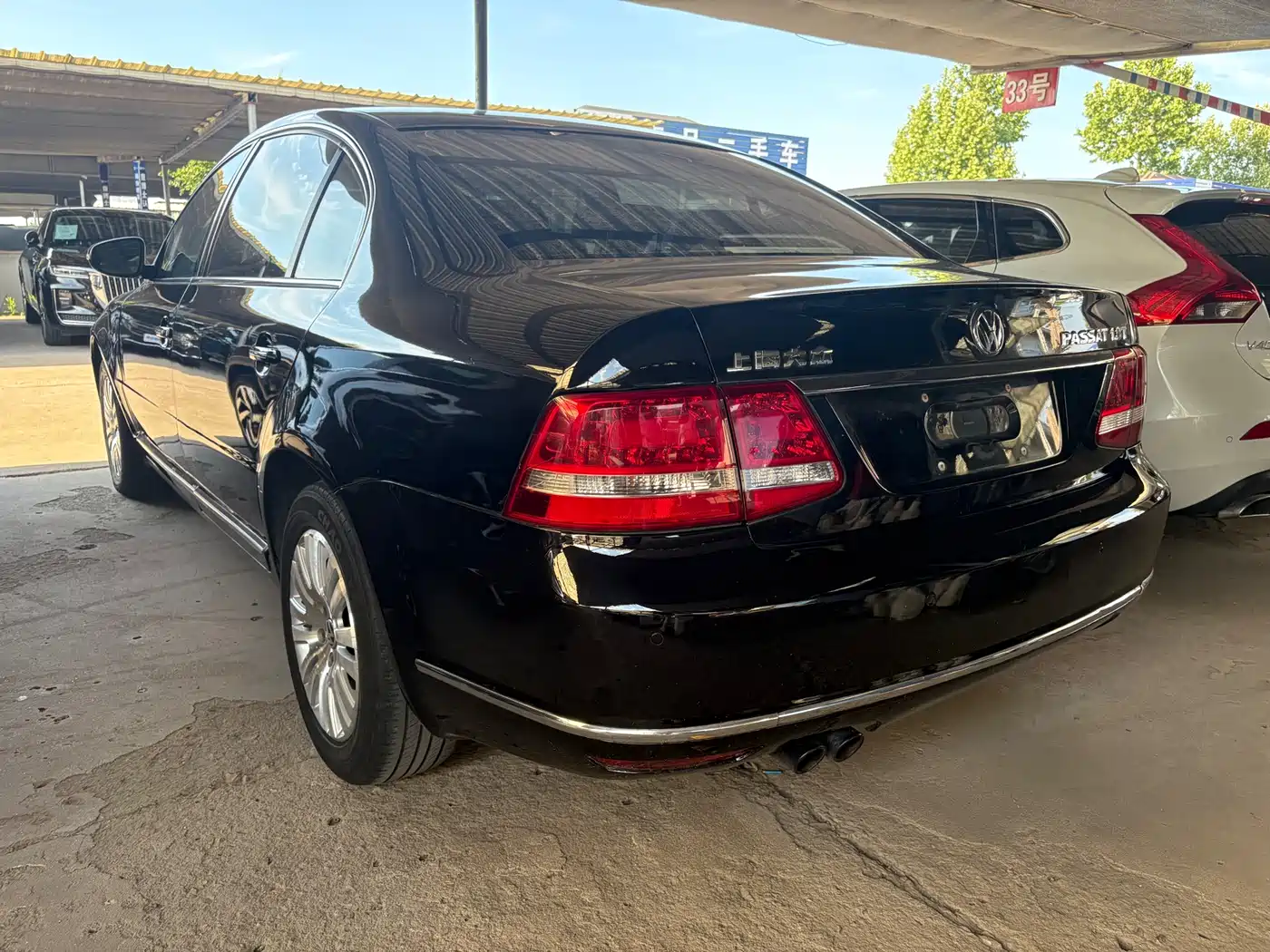 Volkswagen Passat Lingyu 2011 1.8T Automatic Luxury фото 4