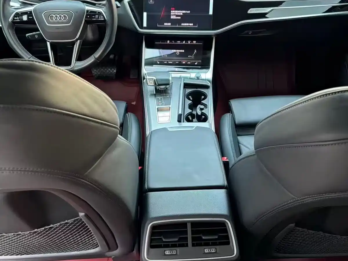 Audi A7 2024 45 TFSI Premium Selection фото 6