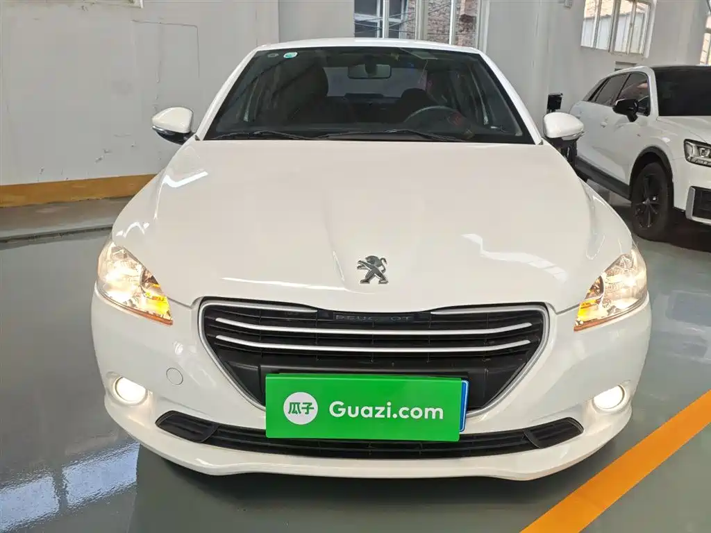 Peugeot 301 2016 1.6L Manual Comfort Edition фото 3