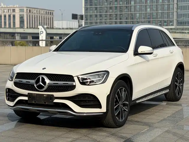 MERCEDES-BENZ GLC
