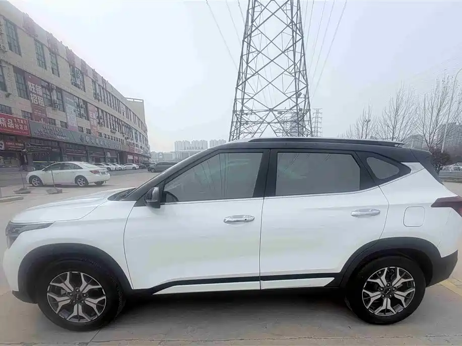 KIA KX3 PROUD RUN
