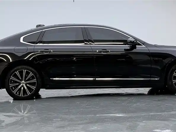 VOLVO S90 PLUG IN HYBRID