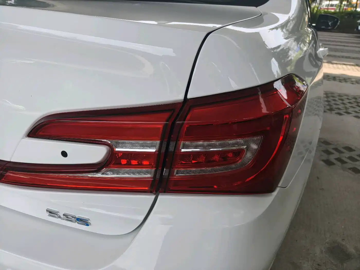 BYD Qin New Energy 2018 1.5T Smart Premium фото 8