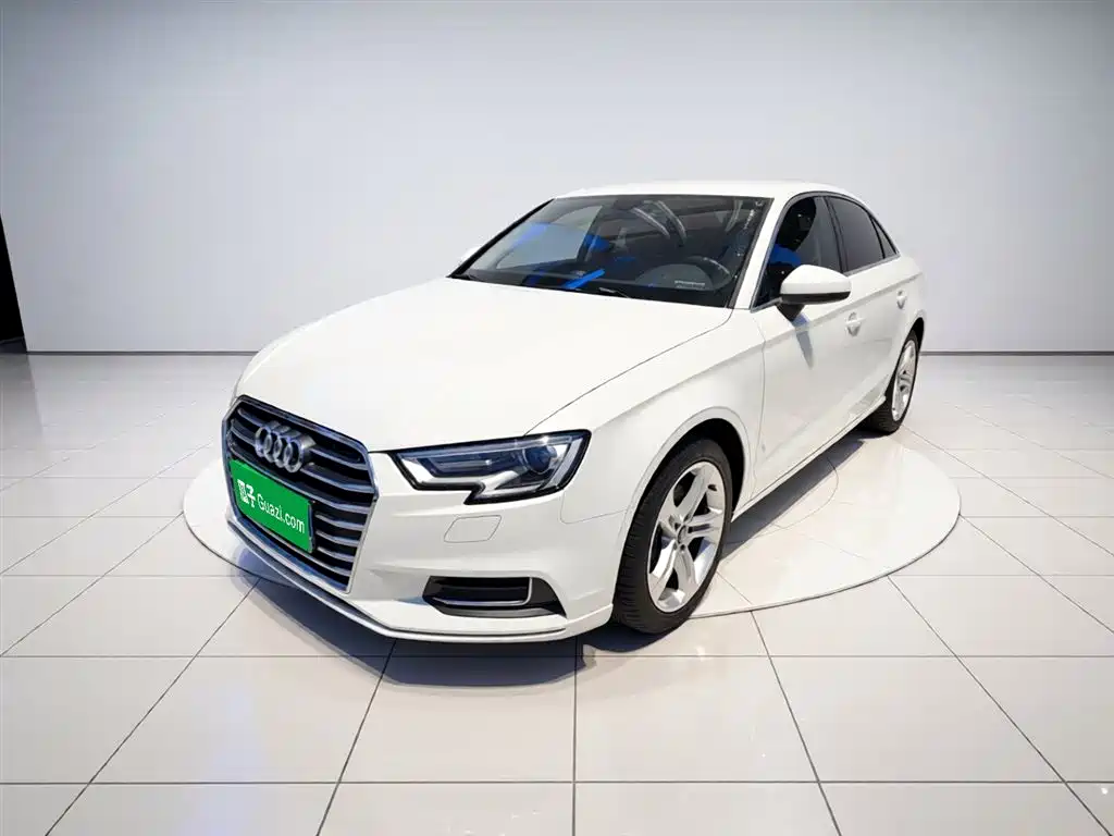 Audi A3 2020 Limousine 35 TFSI Progressive Type China VI
