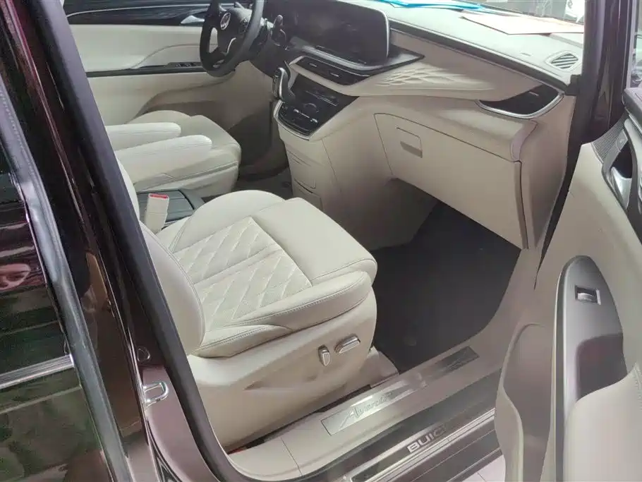 Buick GL8 2020 Avenir Seven-Seat Premium Edition фото 8