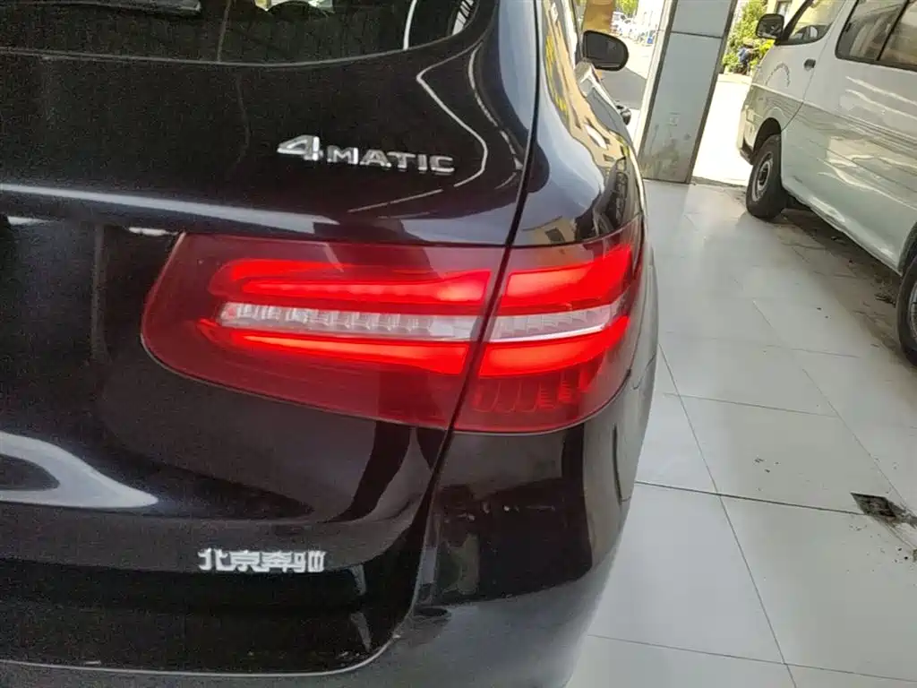 Mercedes-Benz GLC 2018 Facelift GLC 200 4MATIC фото 8