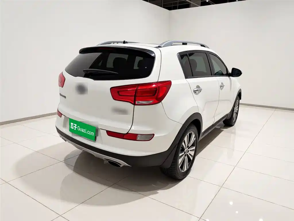 Kia Sportage 2015 2.0L Automatic 2WD DLX фото 4