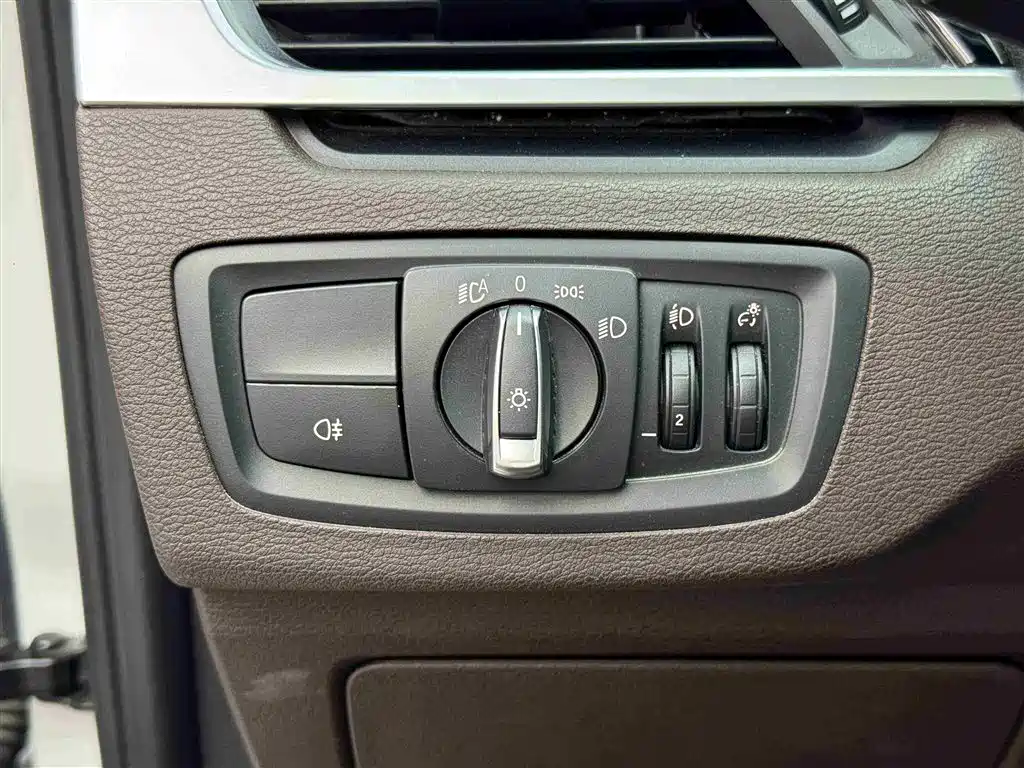 BMW X1 2020 sDrive25Li Leading Model фото 14