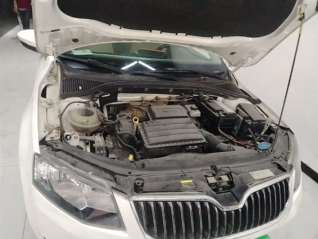 Škoda Octavia 2015 1.6L Automatic逸俊版 фото 20