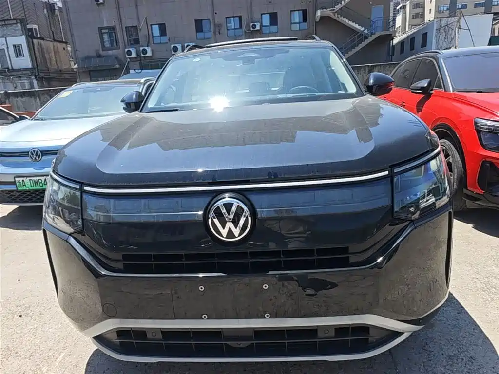 Volkswagen Teramont 2026 380TSI 2WD Base Model фото 5