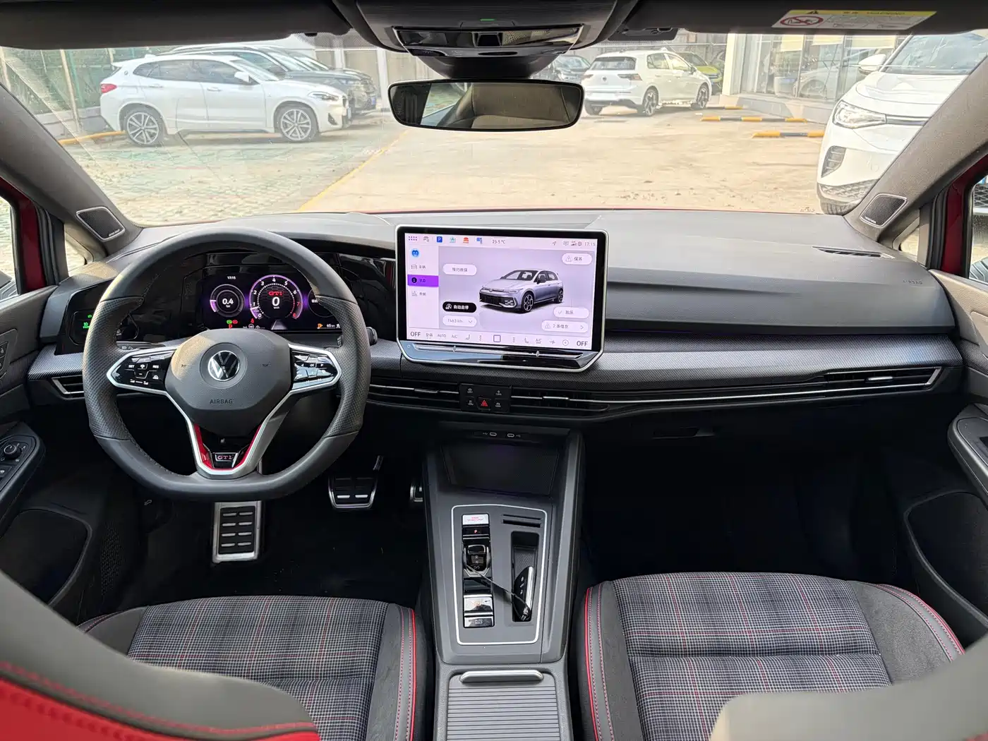 Volkswagen Golf GTI 2025 380TSI DSG GTI фото 7