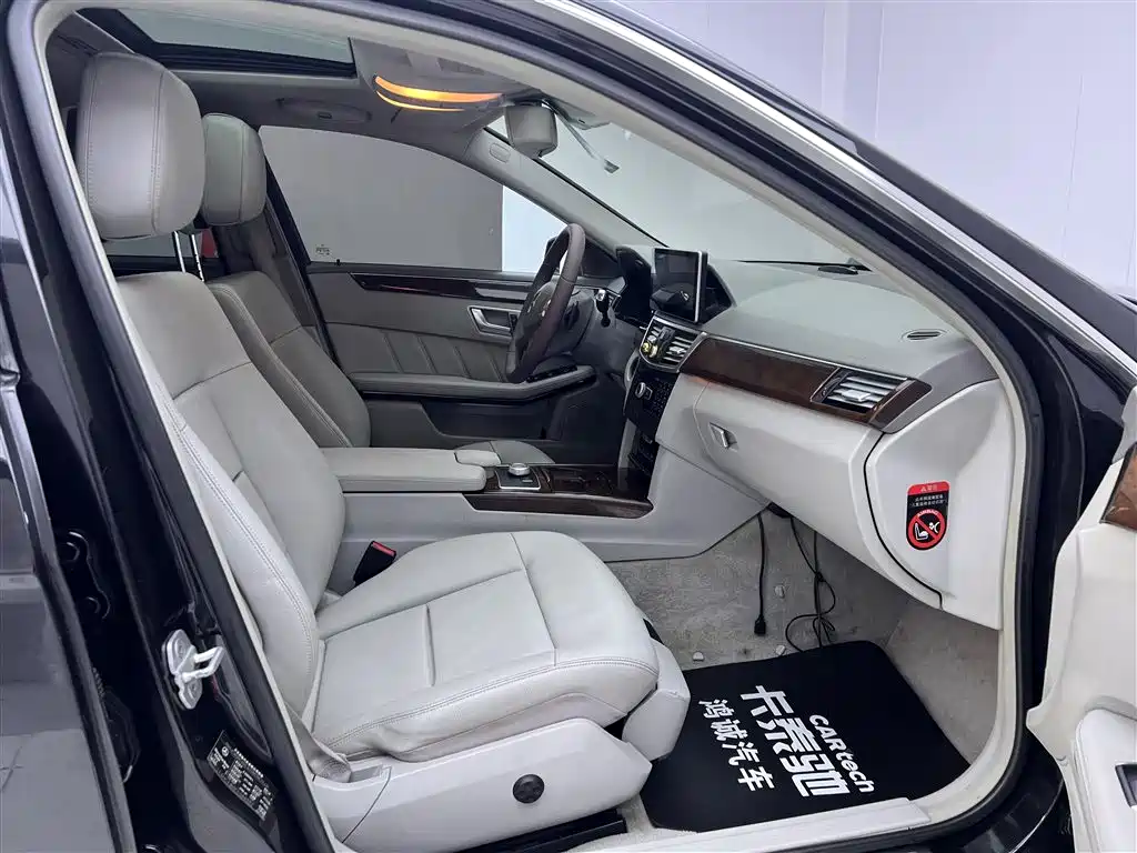 Mercedes-Benz E-Class 2012 E 200 L CGI Elegance фото 19