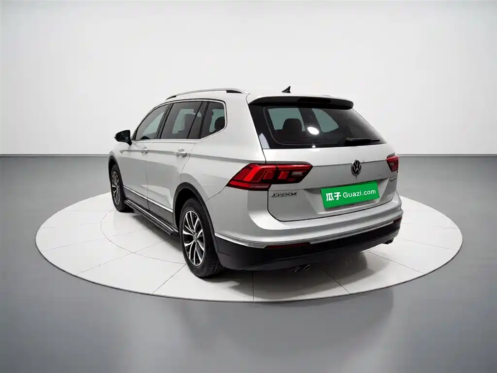 Volkswagen Tiguan L 2018 330TSI Automatic 2WD Luxury Edition фото 4
