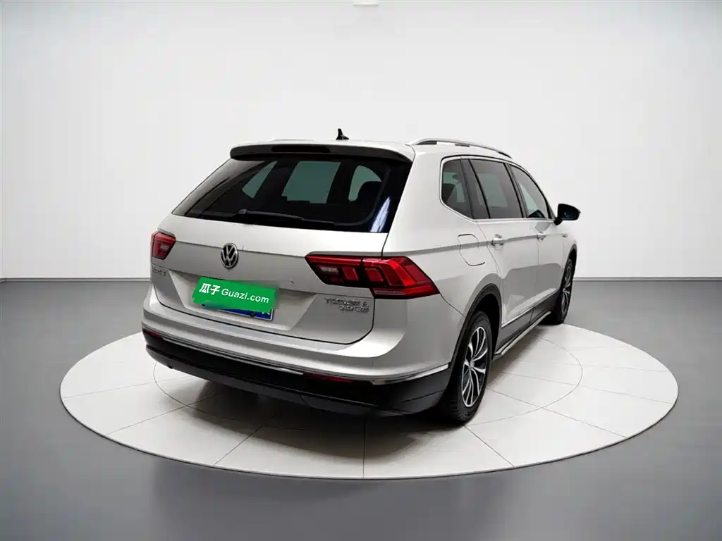 Volkswagen Tiguan L 2018 330TSI Automatic 2WD Luxury Edition фото 6