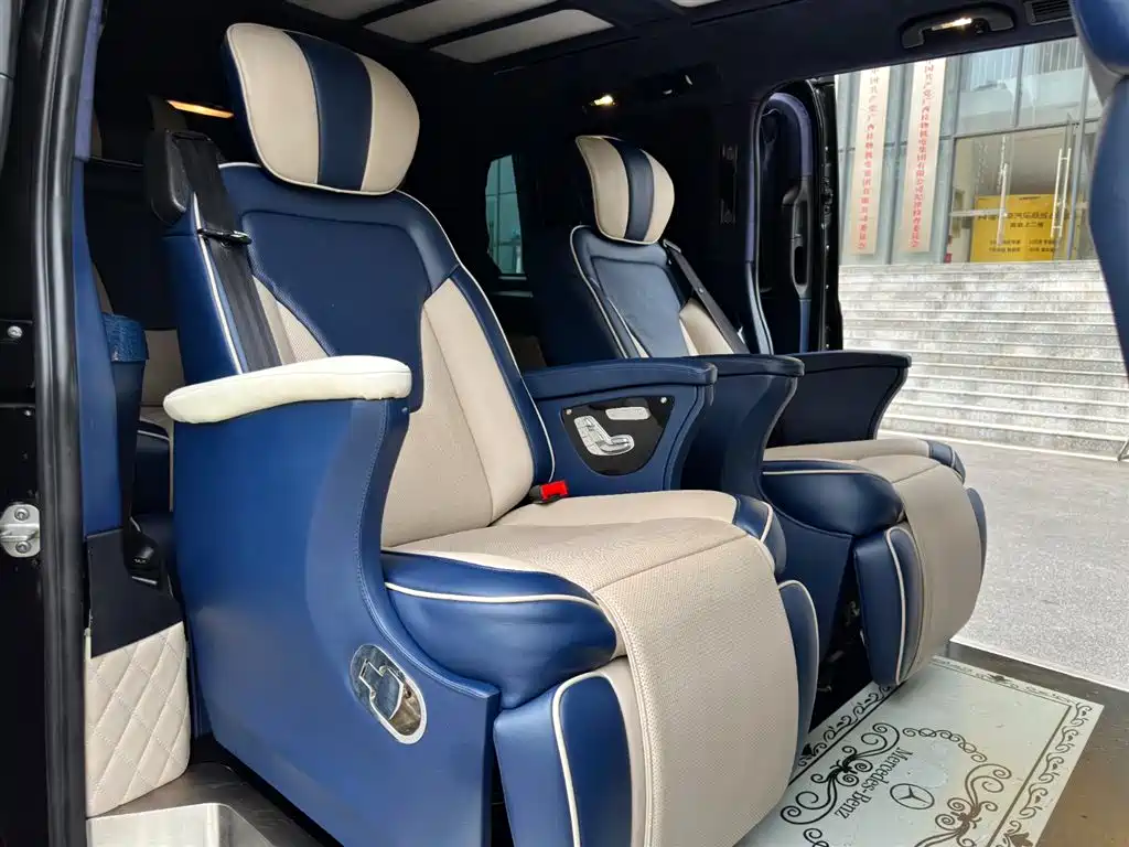 Mercedes-Benz Vito 2016 2.0T Elite Edition фото 16
