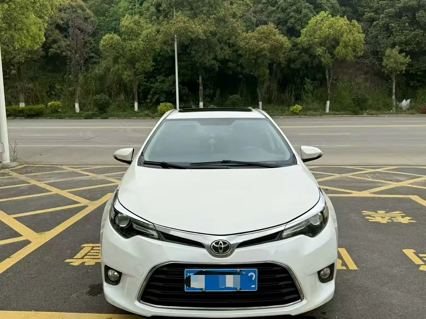 Toyota Levin 2016 1.6G CVT Elite Edition фото 2