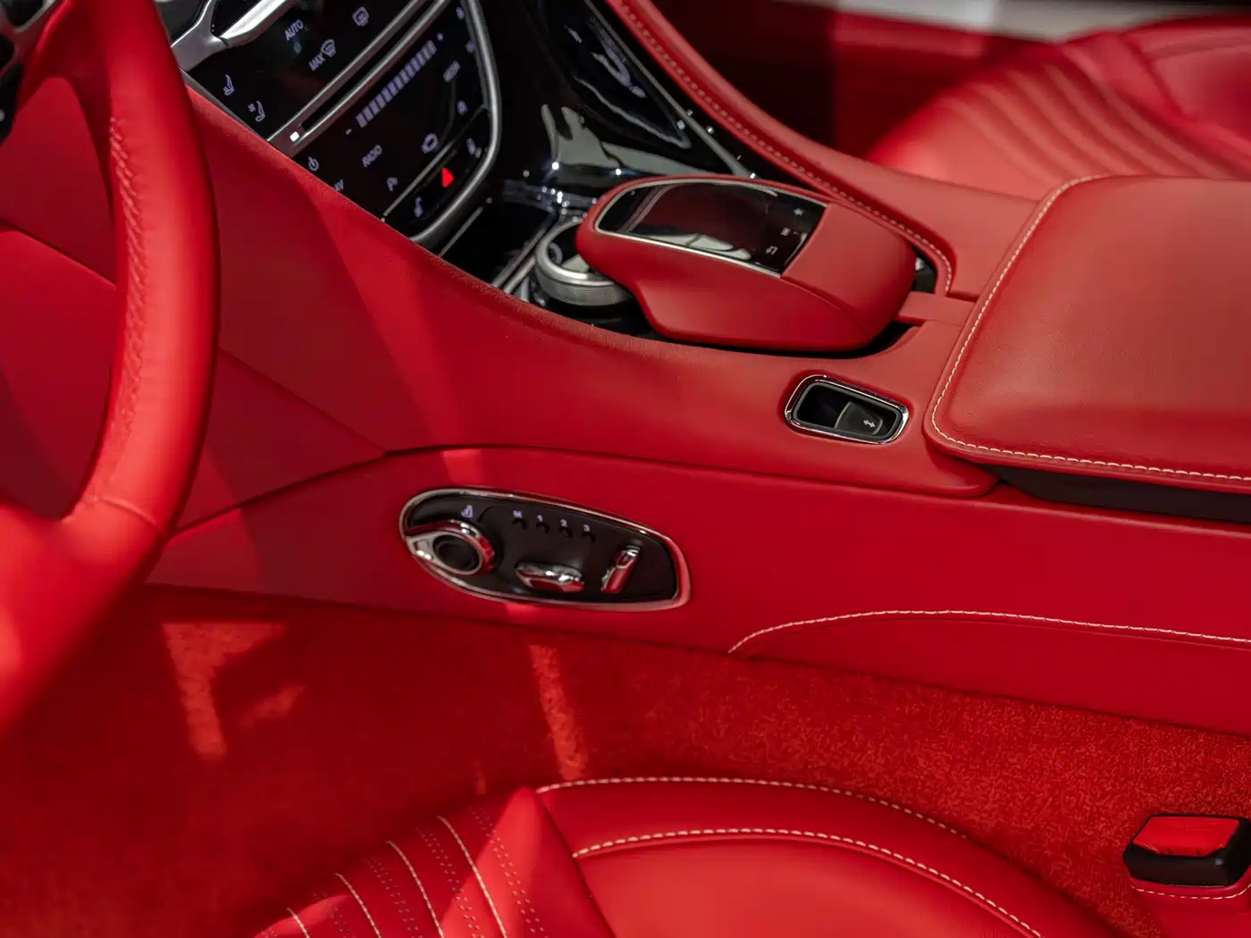 Aston Martin DB11 2018 2019 Model 4.0T V8 Coupe