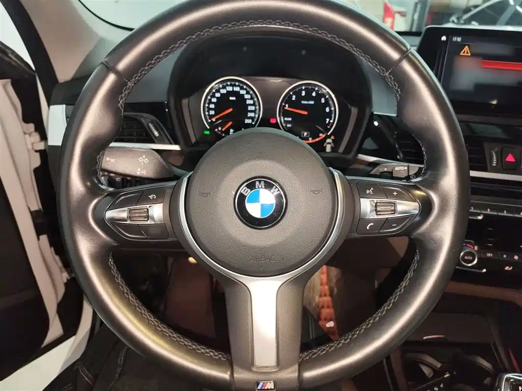 BMW X1 2021 sDrive25Li Leading фото 11