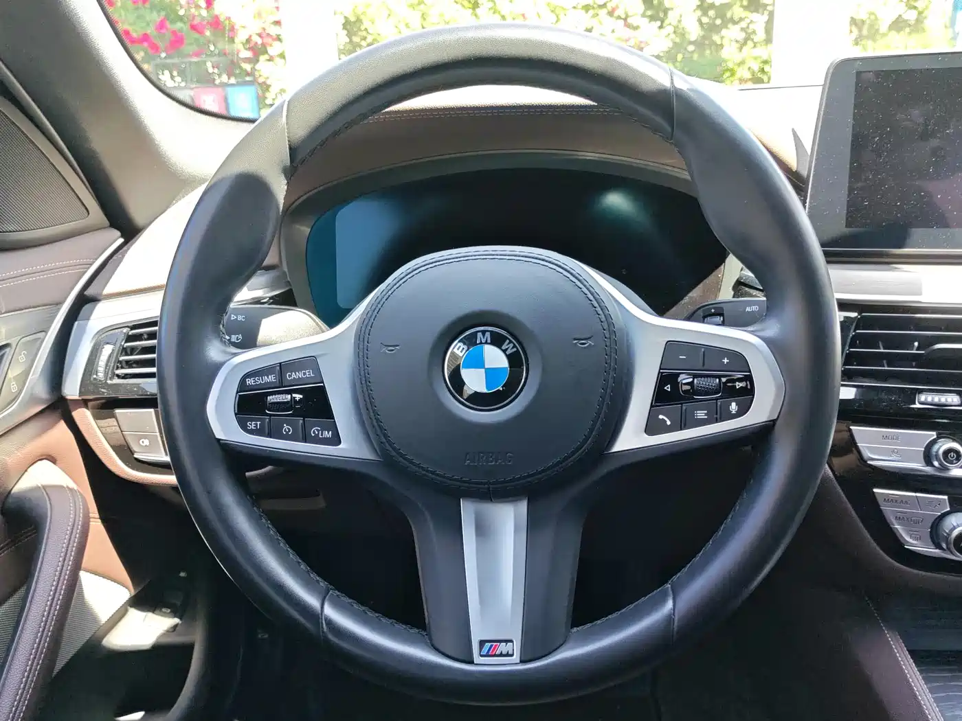 BMW 5 Series New Energy 2021 535Le M Sport Package фото 16