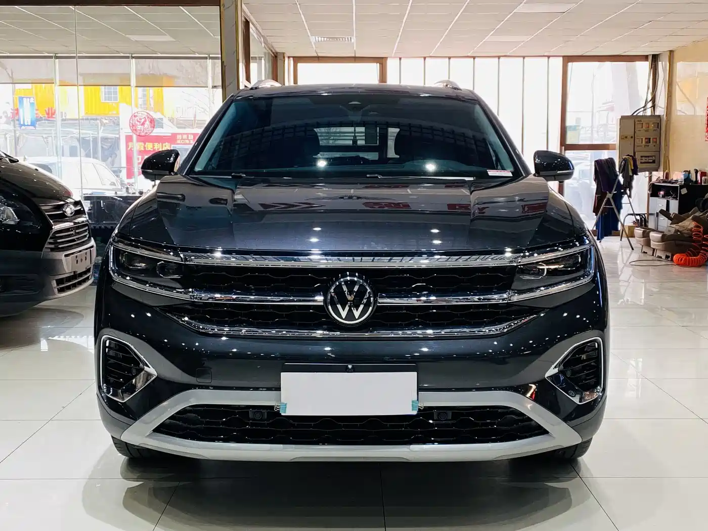 Volkswagen Talagon 2022 530TSI 4WD Flagship Victory Pro Edition 6-seater фото 2