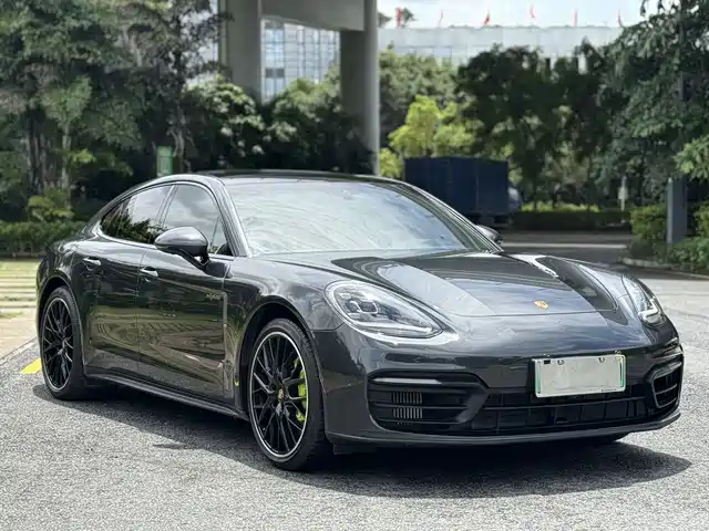 Porsche Panamera New Energy 2023 Facelift Panamera 4 E-Hybrid Platinum Edition 2.9T — фото 3